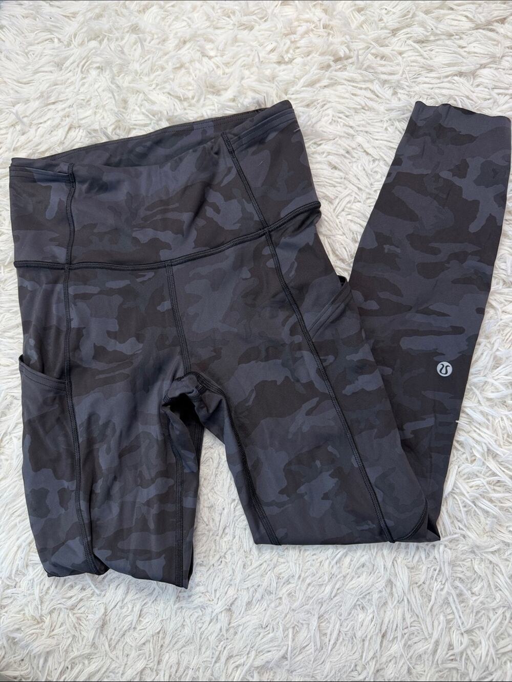 Lululemon Fast and Free Tight 25” Non-Reflective Heritage 365 Camo Deep Coal Mu